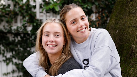 Twins Gemma (left) and Claudia Hollingsworth, 20.