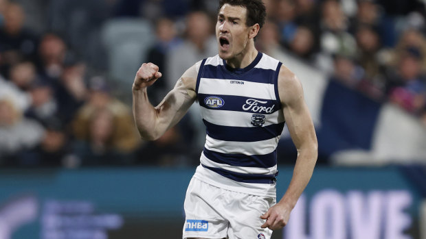 As it happened AFL 2023 round 21: ‘It’s in our control’: Dangerfield sets sights on Collingwood after Cats beat Power; Pies lose Murphy to injury as Hawks score upset win