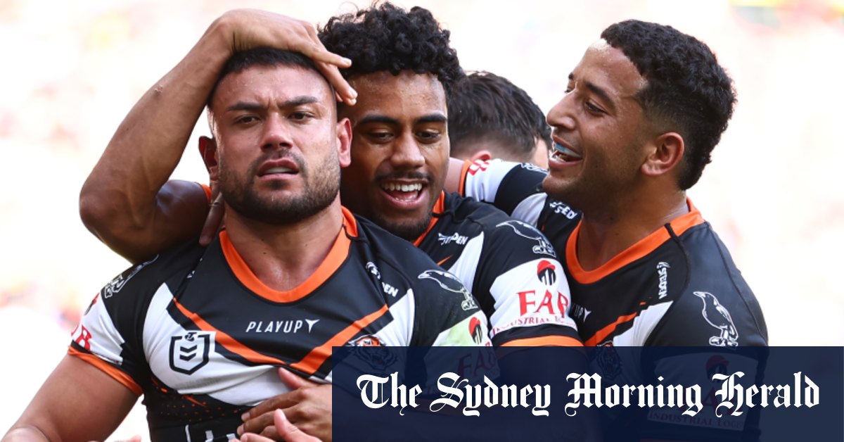 NRL 2024: David Nofoaluma returns to Wests Tigers training … but only as a  spectator