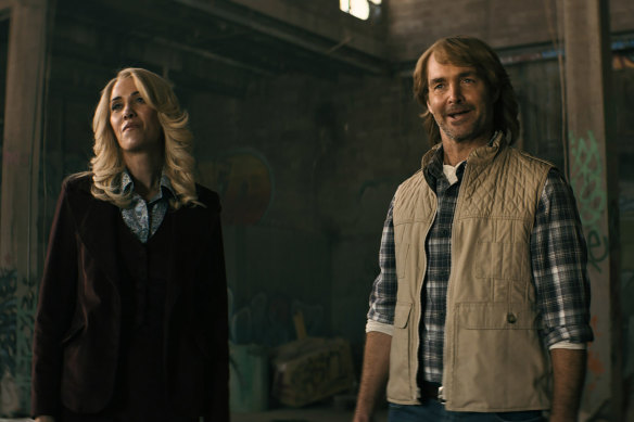 Kristen Wiig and Will Forte in MacGruber.