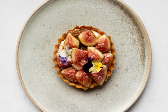 The fig, ricotta and walnut tart.