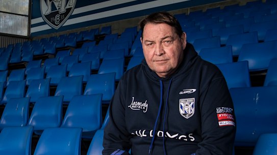 Former All Blacks coach Steve Hansen has been working with Trent Barrett and the Bulldogs the past week.