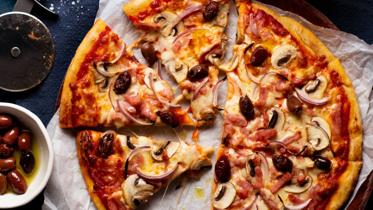 RecipeTin Eats’ 30-minute no-yeast pizza will change your life-image