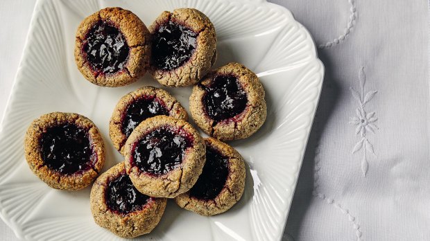 How to make these gorgeous jammy gluten-free cookies from the Gewürzhaus sisters
