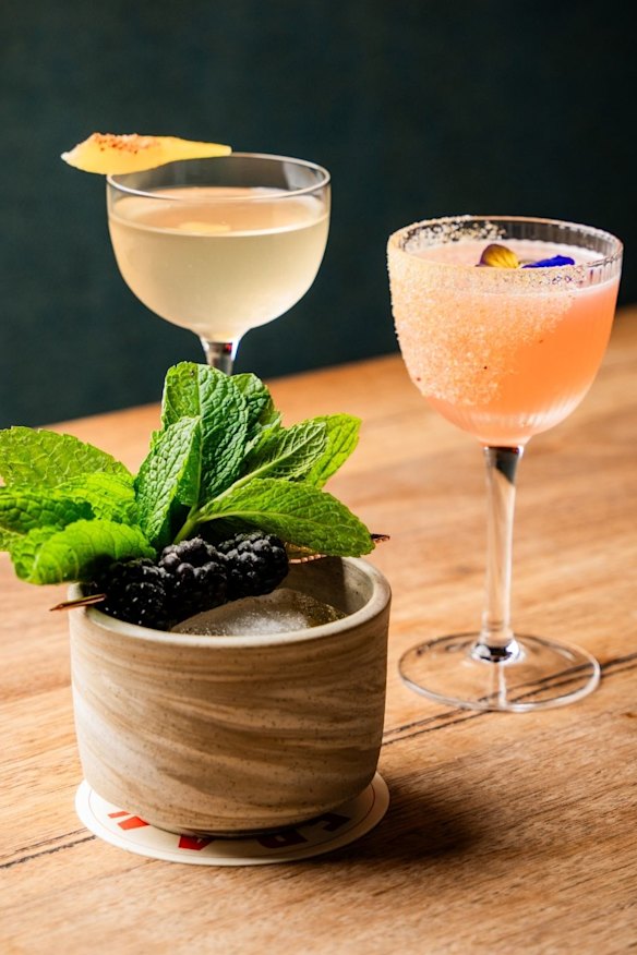 Cocktails at Franklin’s.