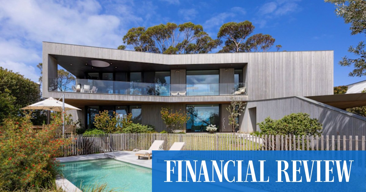 afr.com - Michael Bleby - Prestige housing markets lead the downturn with double-digit declines