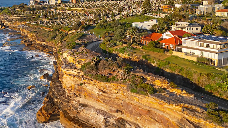 Location, location: $25m Sydney clifftop mansion up for grabs