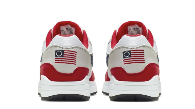 Nike Air Max 1 Quick Strike Fourth of July shoes have a US flag with 13 white stars in a circle on it, known as the Betsy Ross flag.