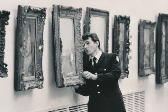 Constable Steve Wilson, one of 25 policemen who searched the National Gallery of Victoria for the missing Picasso.