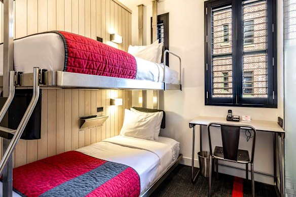 Pod 39, one of four Pod Hotels in New York, is within walking distance of Grand Central Station.