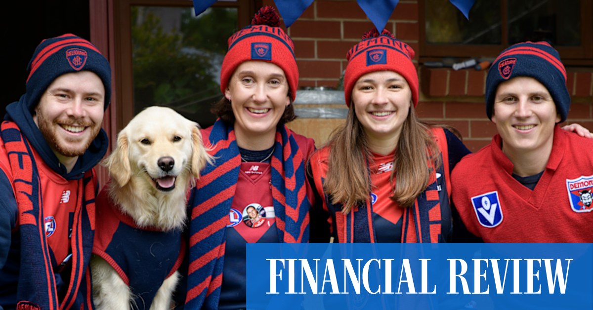 AFL grand final: Fans from COVID-19-free states flock to Perth - Vimarsana News
