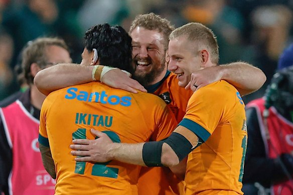 The Wallabies celebrate a remarkable victory at Ellis Park.