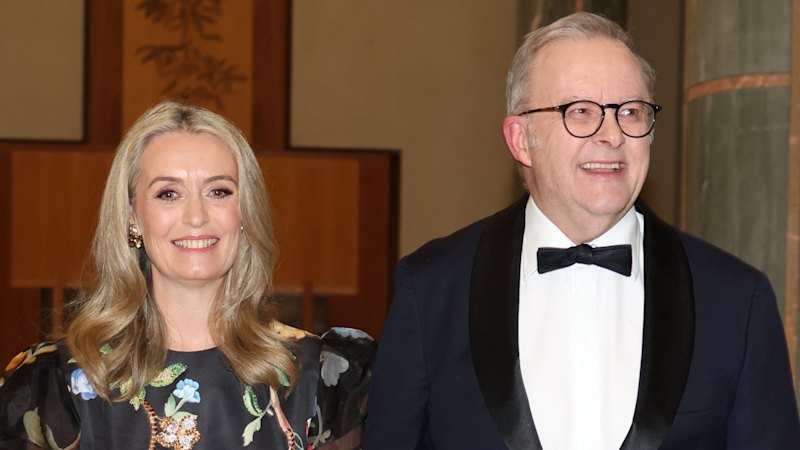 Albanese swaps his swag at Garma for luxury retreat