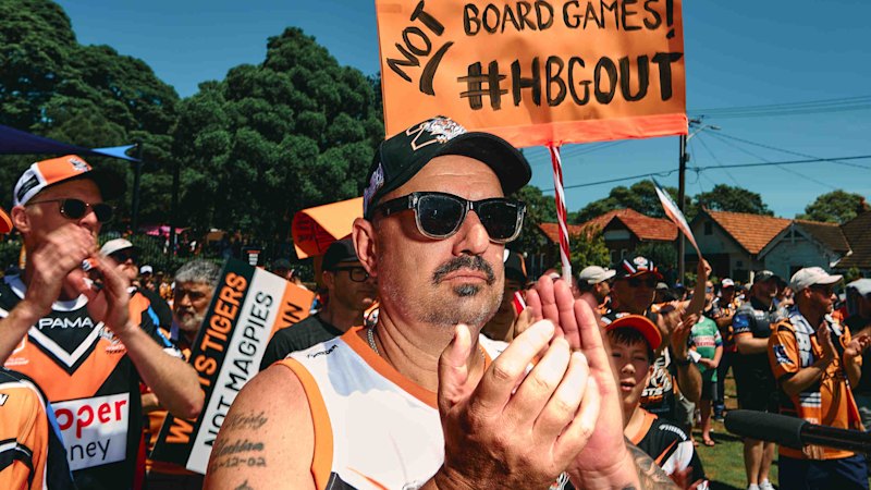 Wests Tigers supporters push for governance overhaul after another disappointing season