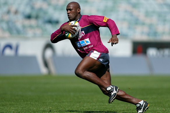Wendell Sailor during his time playing for the Queensland Reds. He represented Australia in rugby league and rugby union.