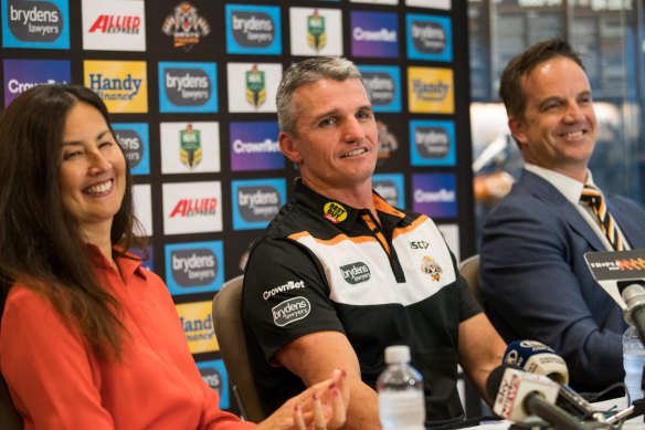 Ivan Cleary (centre) with former Tigers chairwoman Marina Go and chief executive Justin Pascoe after he was announced as Tigers coach back in 2017.