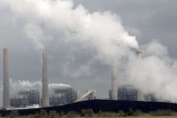 The US is behind much of the developed world in incorporating climate change into its regulation of banks and other financial institutions but has been demonstrating increasing interest in the implications of climate change for financial stability.