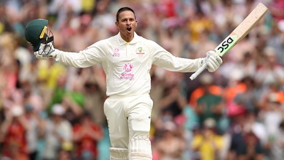 Usman Khawaja celebrates his first innings century at the SCG. 
