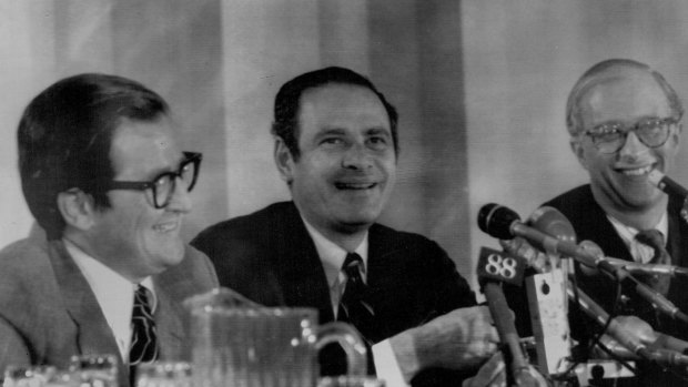 James Goodale (right) with <i>New York Times</i> publisher Arthur Ochs Sulzberger (centre) and managing editor A.M. Rosenthal on June 30, 1971, after the US Supreme Court upheld the newspaper's right to publish the Pentagon Papers.