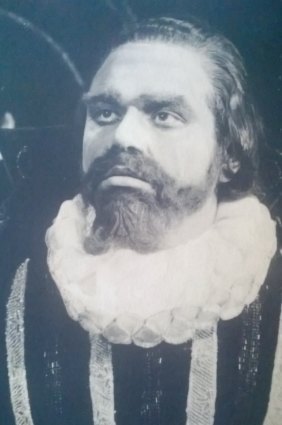Oliver in the role of Rudolf II in Emanuel Bozděch’s tragedy ‘Dobroduzi’ (The Adventurers) – his last role before escape from Czechoslovakia in 1948.
