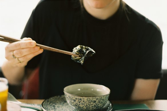 Some dim sum restaurants use squid ink and gold dust to add a contemporary accent to traditional dishes. 