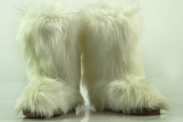 Green furry boots top