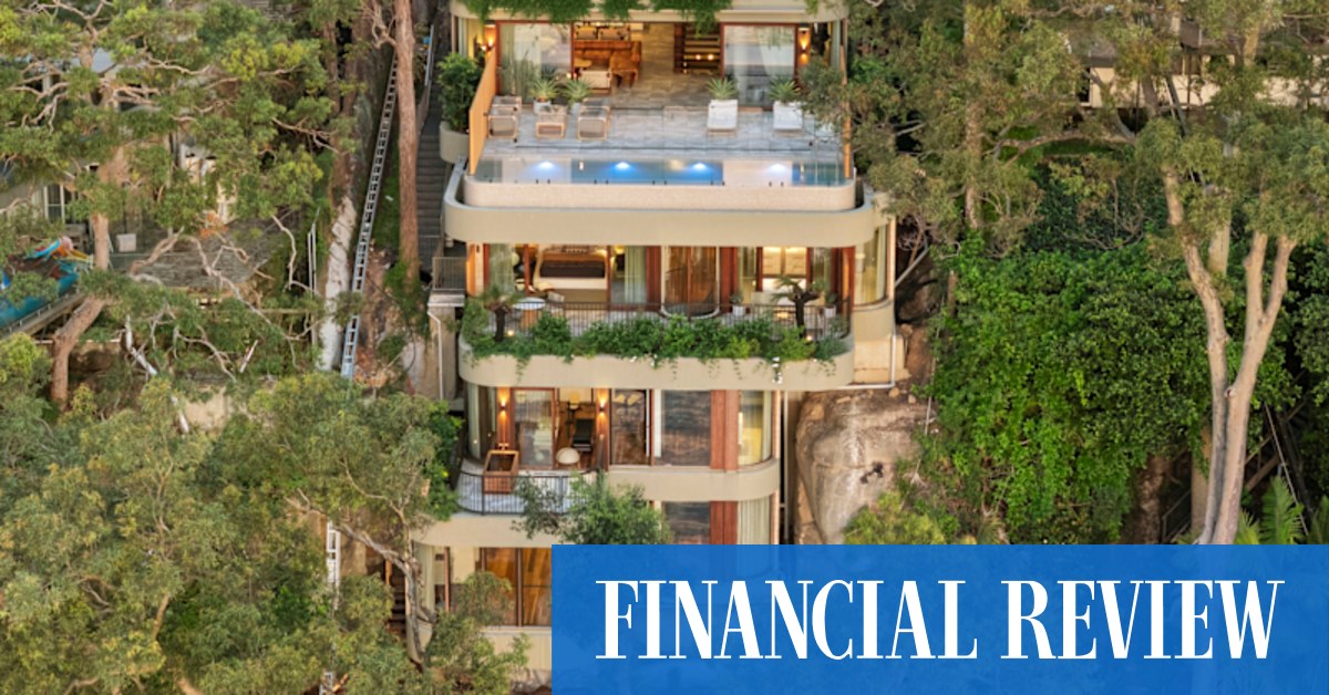Million-dollar discounts: Inside the trophy homes meeting the market