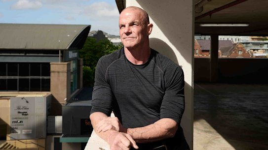 Ian Roberts caption ????