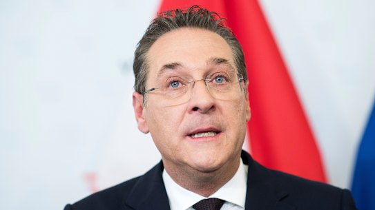 Austrian Vice-Chancellor Heinz-Christian Strache has resigned after he apparently offered government contracts to a potential Russian benefactor. 