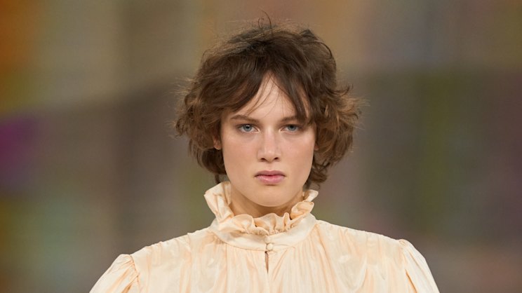 smh.com.au - Stephanie Darling - Ready for a fringe? Be inspired by the latest celebrity and catwalk takes