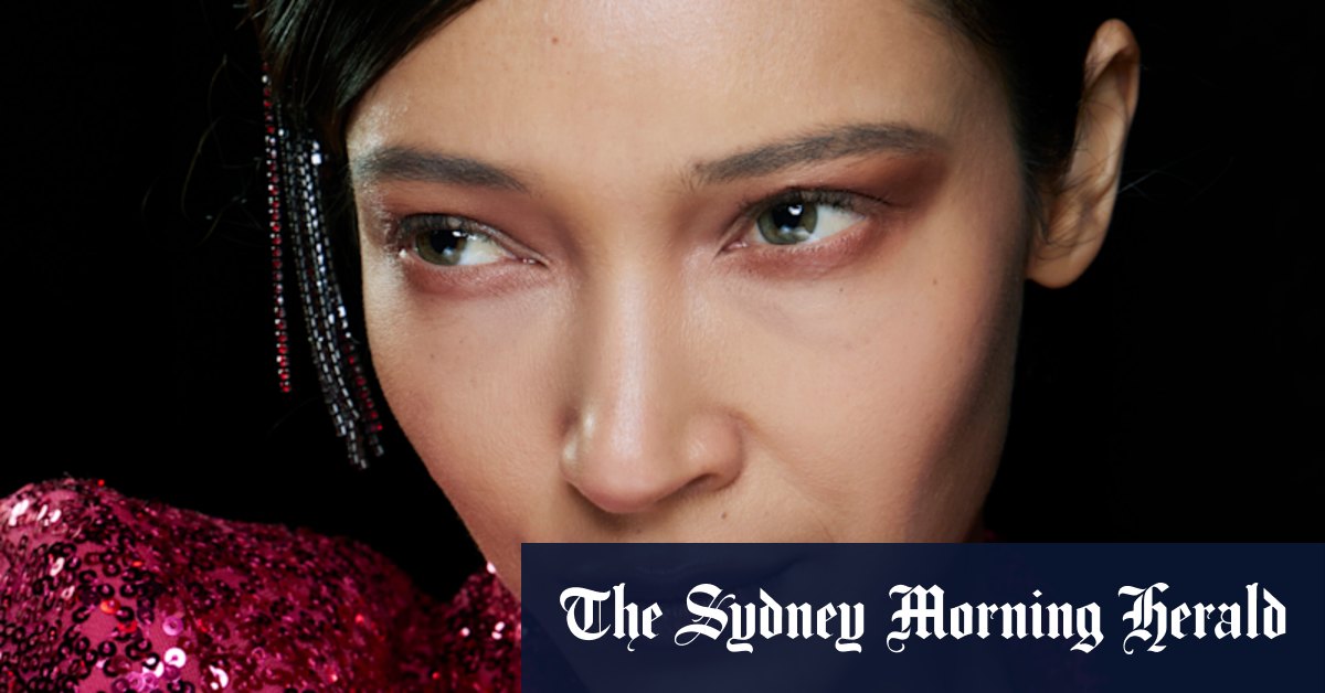 Monochrome make-up: a guide - Vimarsana News