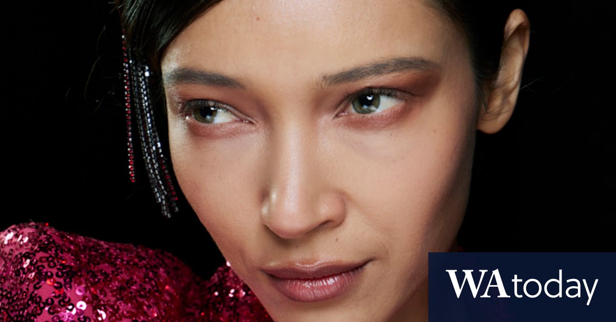 Monochrome make-up: a guide - Vimarsana News