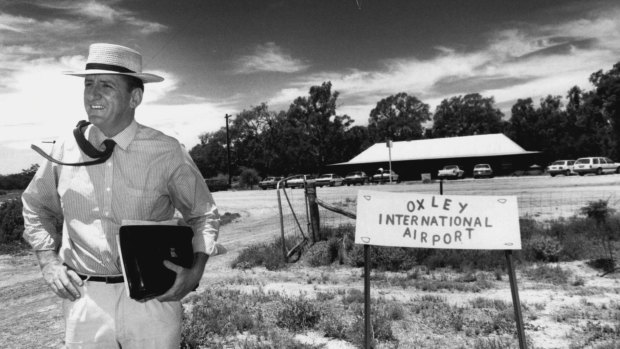 Tim Fischer, member for Farrer (Oxley was in his electorate), 1986. 