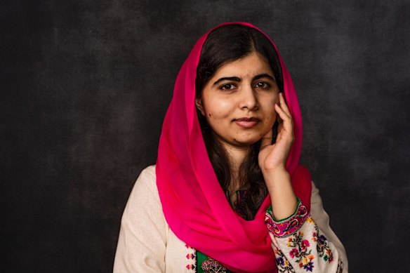 அமெரிக்க-ஈரான் போர் நேரலை புதுப்பிப்புகள்: உச்ச தலைவர் அயதுல்லா அலி கமேனி கொல்லப்பட்டார், இஸ்ரேலிய அதிகாரி, டிரம்ப் கூறுகிறார்; ஈரானிய பெண்கள் பள்ளி இறப்புகள் அதிகரித்து வருவதால் ஐக்கிய அரபு எமிரேட்ஸ், கத்தார், பஹ்ரைன் மற்றும் குவைத் பதிலடி கொடுக்கின்றன