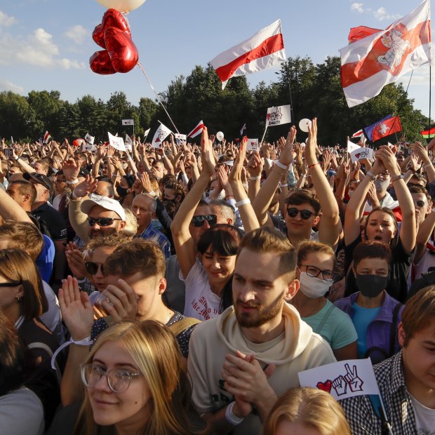 Belarusians in Minsk at a rally in support Svetlana Tikhanovskaya.