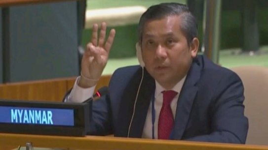 Myanmar Ambassador to the United Nations Kyaw Moe Tun flashes the three-fingered salute, a gesture of defiance done by anti-coup protesters in Myanmar, at the end of his speech before the UN General Assembly on Friday.