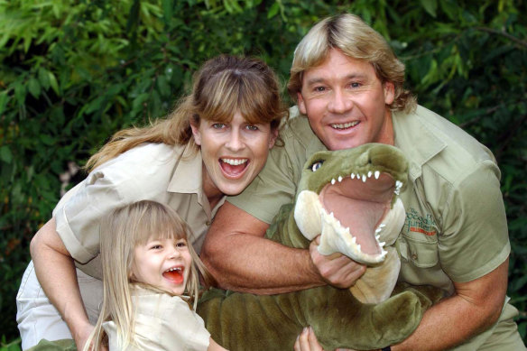 Bindi with her parents Terri and Steve Irwin in 2002.