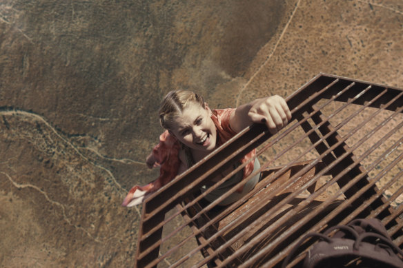 Shiloh Hunter (Virginia Gardner) hangs on high above the Mojave Desert in Fall. 