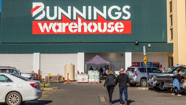 Bunnings to stop selling engineered stone