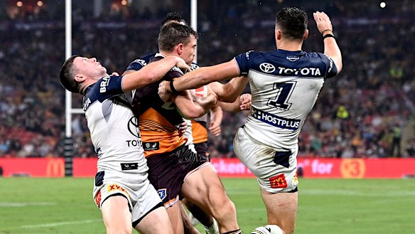 Oates missed two months after breaking his jaw in the match against  the North Queensland Cowboys at Suncorp Stadium last Friday.