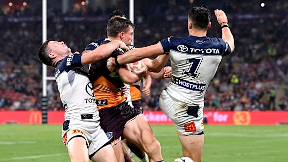 Oates missed two months after breaking his jaw in the match against  the North Queensland Cowboys at Suncorp Stadium last Friday.