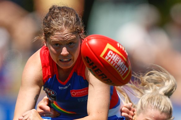 Ashleigh Guest during her AFLW career. 