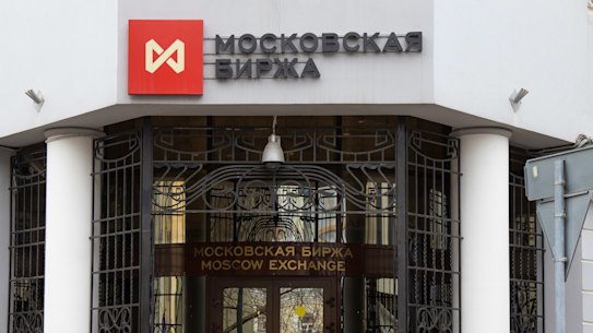 Moscow has reopened its stock exchange for bond transactions.