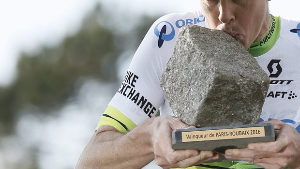 Australian Mathew Hayman won Paris-Roubaix in 2016. 
