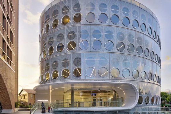 Library Library in Liverpool, designed by FjcStudio, it is a festendale in the Mondom Architecture. 