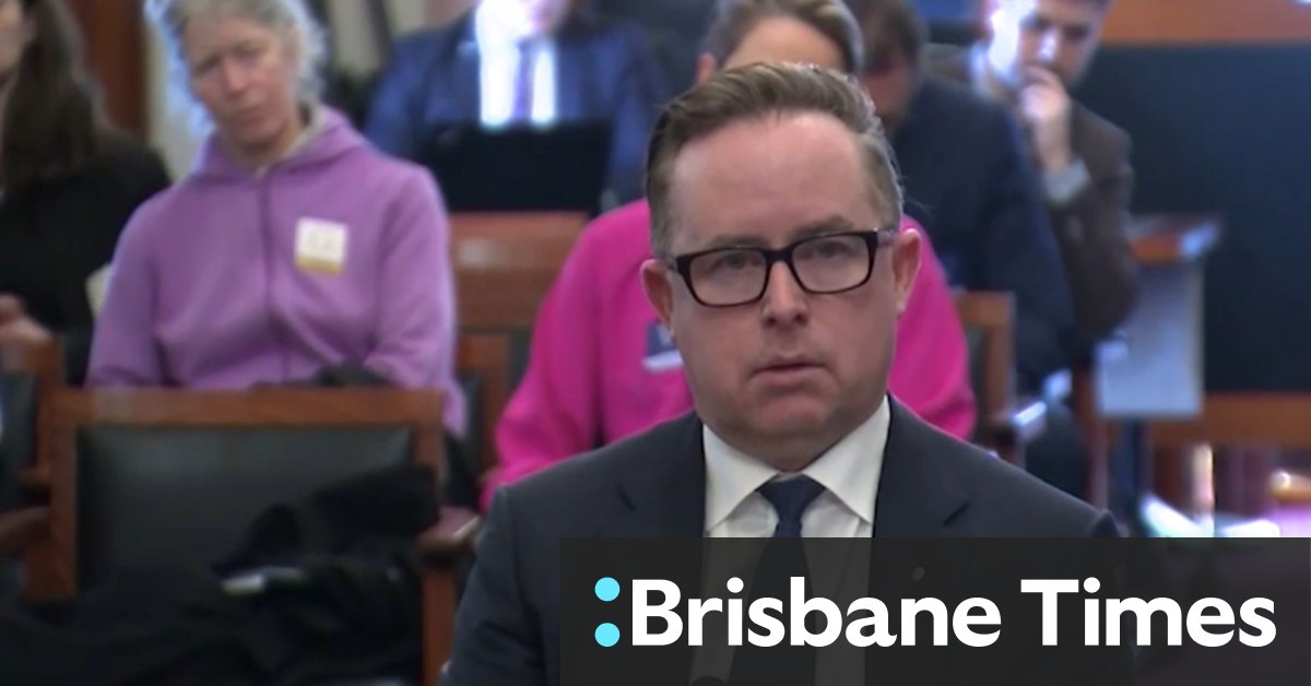 Qantas investors cautiously welcome Alan Joyce resignation - Vimarsana News