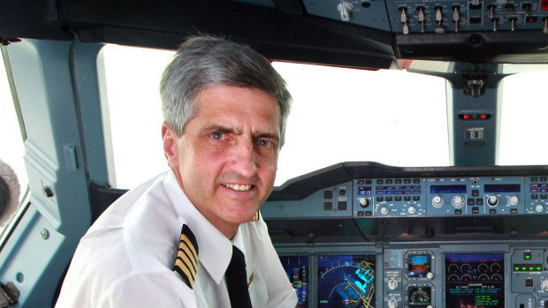 The pilot of flight QF32, Richard de Crespigny.