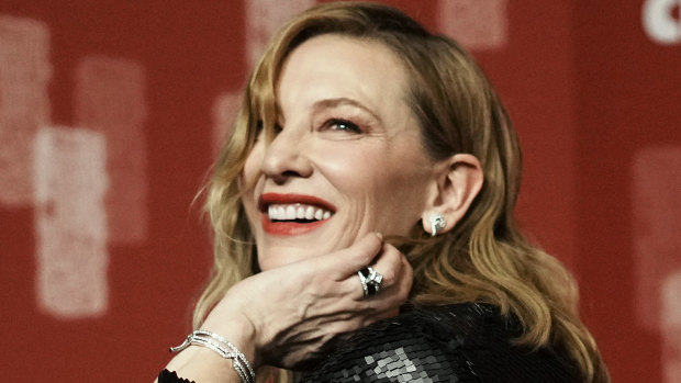 Are statement jewels replacing handbags? Cate Blanchett might know