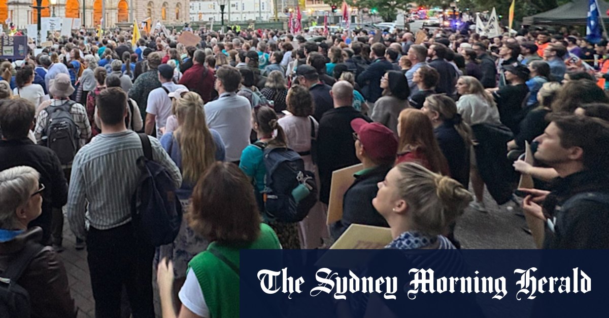 Queensland state school teachers set to strike for 24 hours