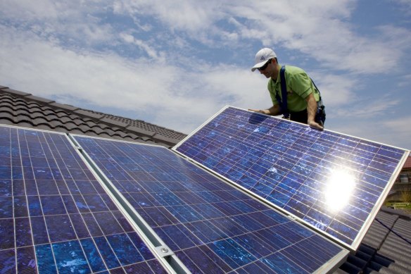The energy market regulator is imposing new standards for rooftop solar panels. 